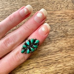 Size 4 Sterling Silver Turquoise Mini Stone Style Ring